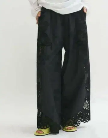 ADAM ET ROPE' 자수 레이스 이지 팬츠 36