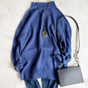 UNTITLED 실크 캐시미어 혼방 보틀넥 오버 사이즈 니트