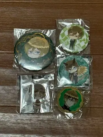 왕실교사 하이네 브루노 캔뱃지, 아크릴 키링 등