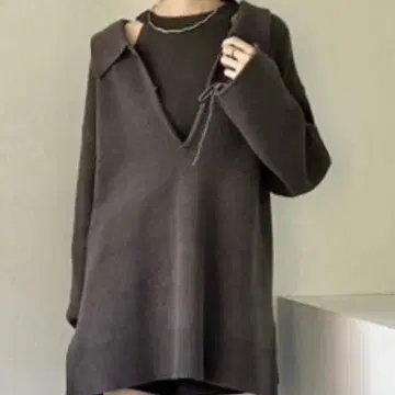 mystic 미스틱 카라 부착 BIG 니트 차콜 프리 사이즈