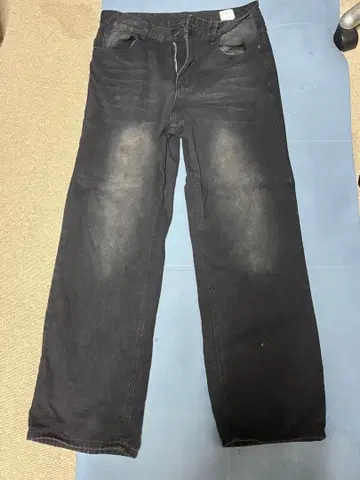 블랙 와이드 팬츠 페이드 가공