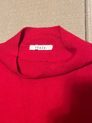 트로아 터틀넥 스웨터 레드 긴팔