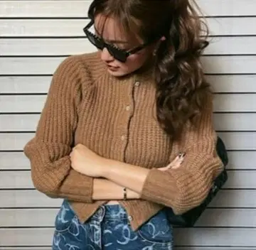 sheller Jewel button 가디건