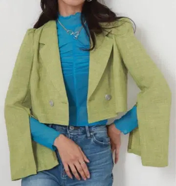 [ 거의 새상품 ] Cheek 크롭 테일러드 자켓