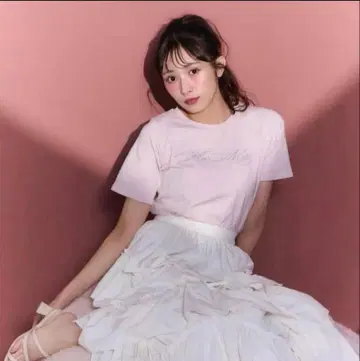 안미르 큐빅 로고 T셔츠 핑크