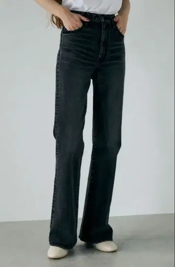 MOUSSY 블랙 부츠컷 데님