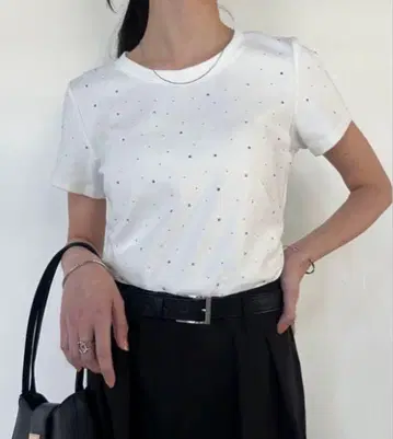 큐빅 사이드 셔링 T셔츠