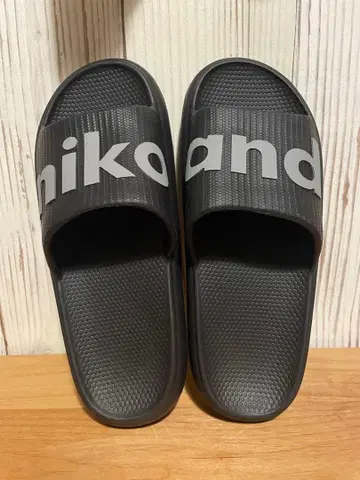 niko and - 샤워 샌들 블랙 로고 샌들 미사용 새상품