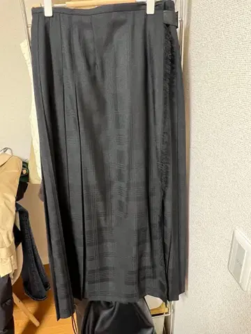 TICCA 블랙 체크 무늬 플리츠 스커트