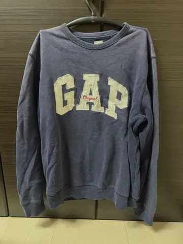GAP 네이비 로고 크루넥 트레이닝복