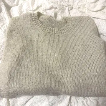 고베 레터스 스팽글 니트 스웨터