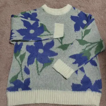 AS KNOW AS PINKY 꽃무늬 크루넥 긴팔 니트 스웨터