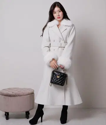 LIP SERVICE 퍼 칼라 머메이드 트렌치코트