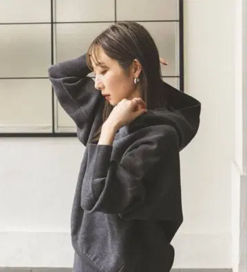 noble 접결 턱 편직 후드 풀오버 그레이