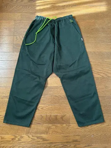 UNSLACKS 액티브 이지 팬츠 트윌 T/C 포레스트 그린