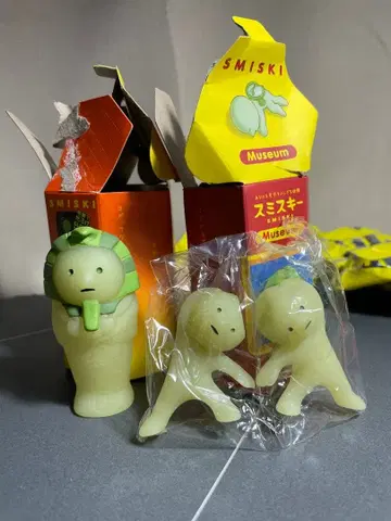 SMISKI Museum 피규어 3개