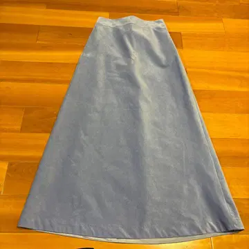 새상품급!! 그린 라벨 릴랙싱 벨로아 스커트 스카이블루 사이즈 34