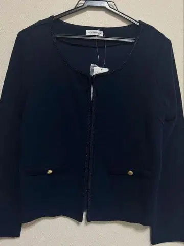 택 포함 새상품 A.V.V 노카라 자켓 네이비 M 사이즈