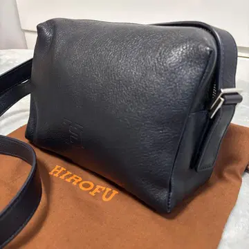 컨디션 최상 HIROFU 비타 현행 모델 가죽 카메라백 숄더