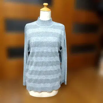 그레이 캐시미어 스트라이프 하이넥 스웨터