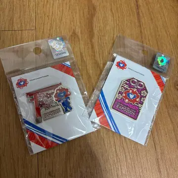 2개 세트 오사카 만박 미야쿠미야쿠 부적 신사 핀 배지