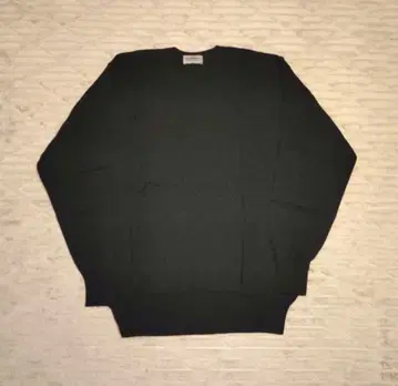 JOHNSMEDLEY 존스메들리 24G 긴팔 크루넥 니트 블랙