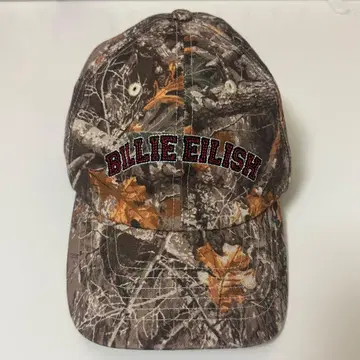 빌리 아이리쉬 캡 후지이 카제 착용