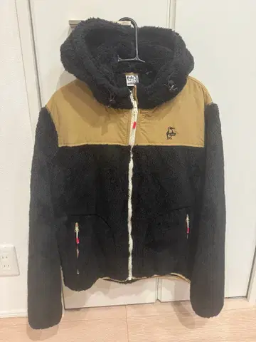 CHUMS 플리스 자켓 블랙/베이지