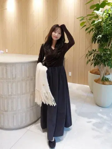 [ 즉완 ] 코코딜 M 택 포함 새상품 벨로아 도킹 원피스