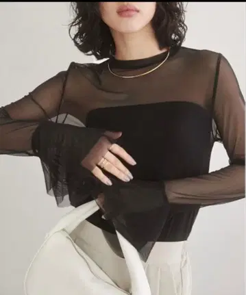 [새상품] 튤 플레어 슬리브 상의