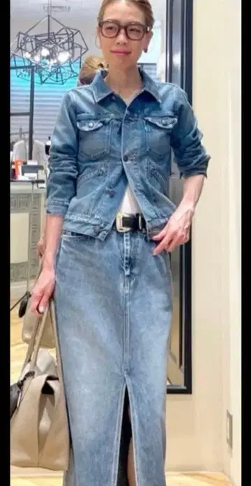 미사용 새상품 윔 가젯 데님 슬릿 스커트 38