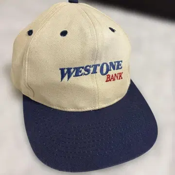 WEST ONE BANK 캡 베이지/네이비