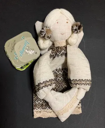 우크라이나의 인형 (천사의 여아)