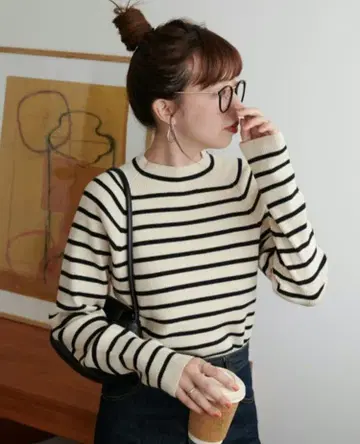 새상품 디스코트 리브 하이넥 풀오버