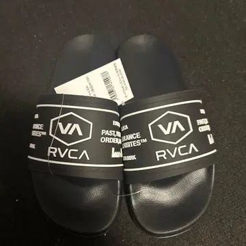 RVCA 샌들 사이즈 8 BBW