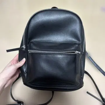 블랙 백팩 합성 피혁