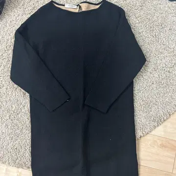 ADORE 블랙 니트 원피스 긴팔