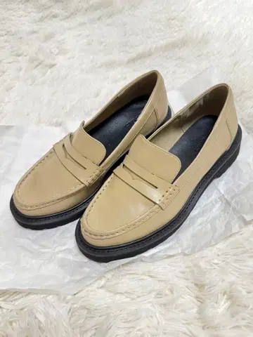 미라 오웬 베이직 로퍼