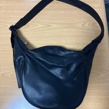 cache cache 블랙 숄더백 FREE