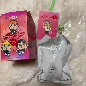 POP MART Cry Baby 피규어