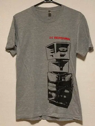 BERGHAIN 셔츠 S 사이즈