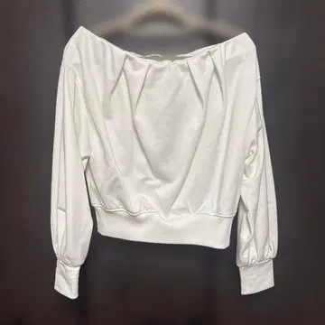 snidel 오프숄더 턱 맨투맨 / 화이트 / 미사용 새상품! 셋업 가능