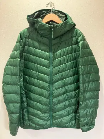 미사용 유니클로 울트라 라이트 다운 레어 그린 M 156562