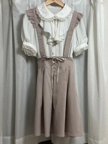 시크릿 허니 프릴 블라우스와 스커트 셋업