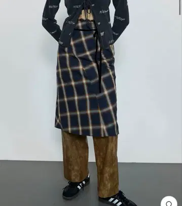 메종 스페셜 스커트