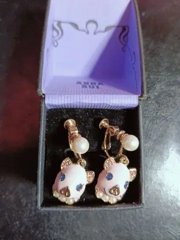 새상품급 안나수이 핑크 돼지 핑크 귀찌 펄