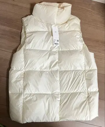 유니클로 파우더 소프트 다운 베스트