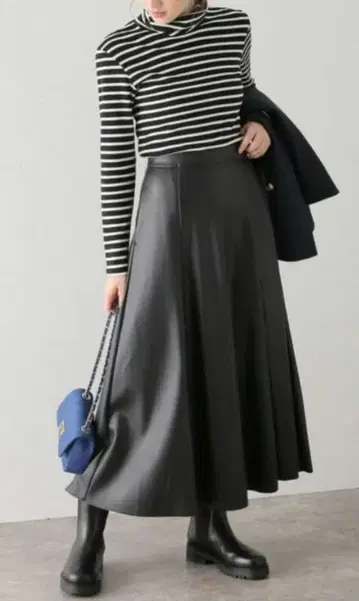 어퍼 하이츠 에코 가죽 스커트 블랙