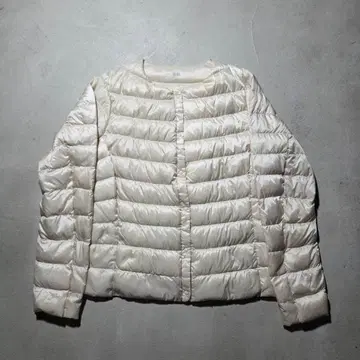 UNIQLO 울트라 라이트다운 노카라 아이보리