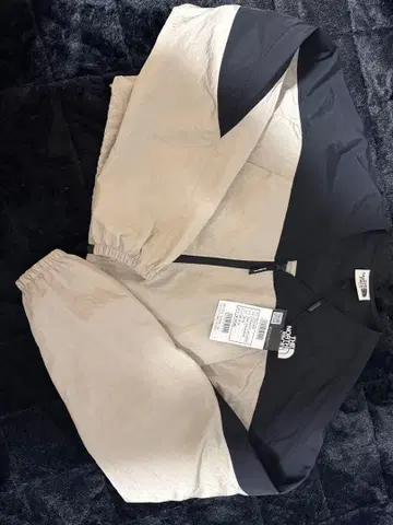 새상품급 THE NORTH FACE 나일론 자켓